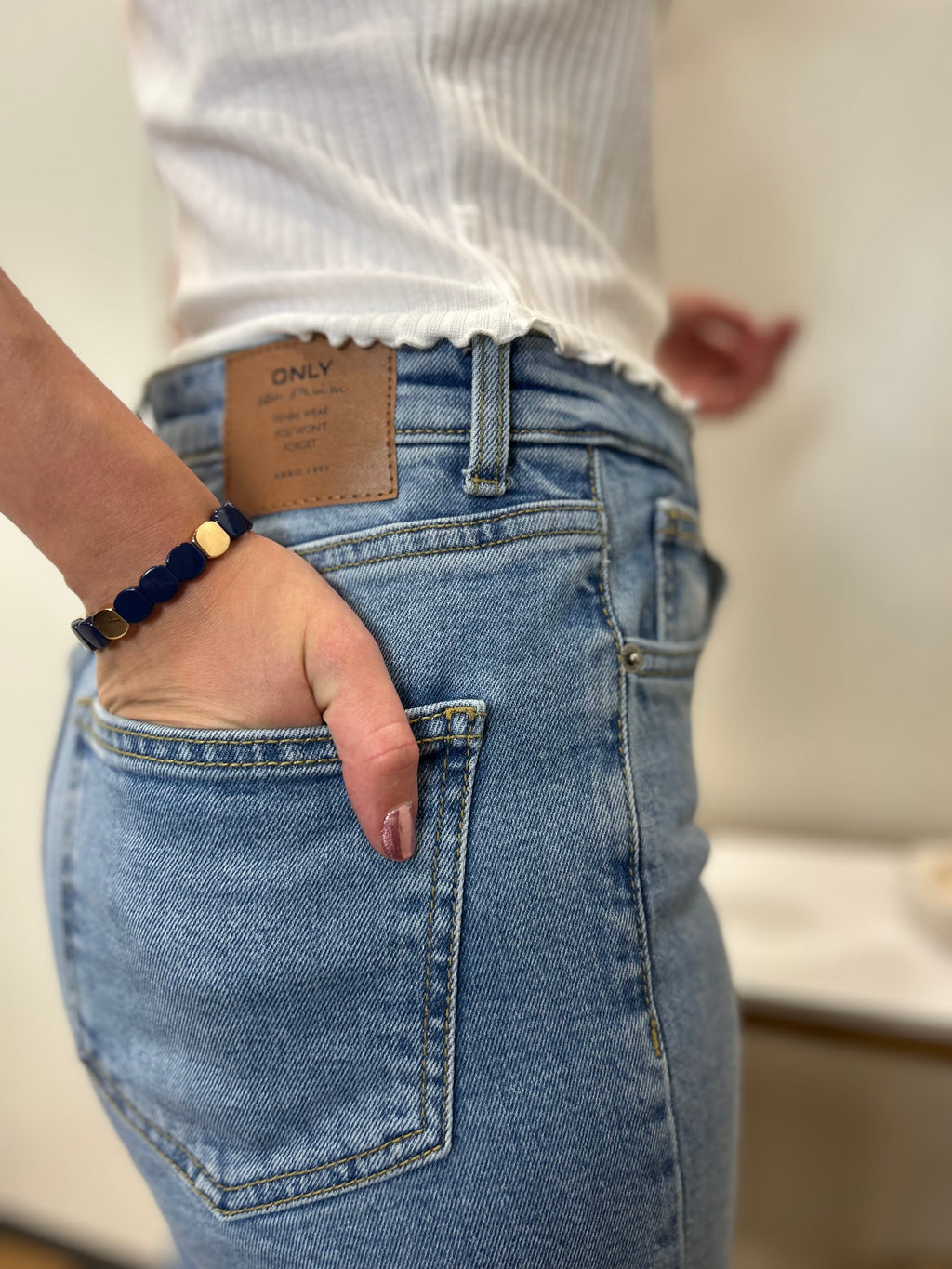 Jean JUICY